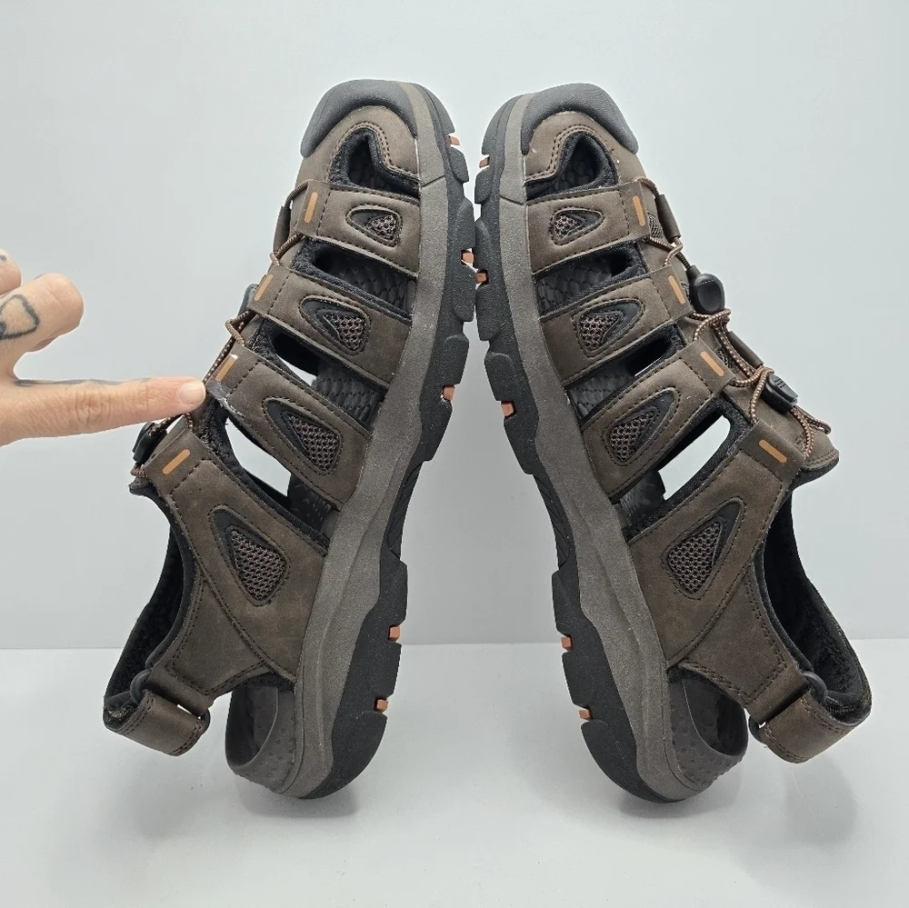 Skechers | Tresman Outseen brown leather Gorpcore closed toe sandals | MENS 12